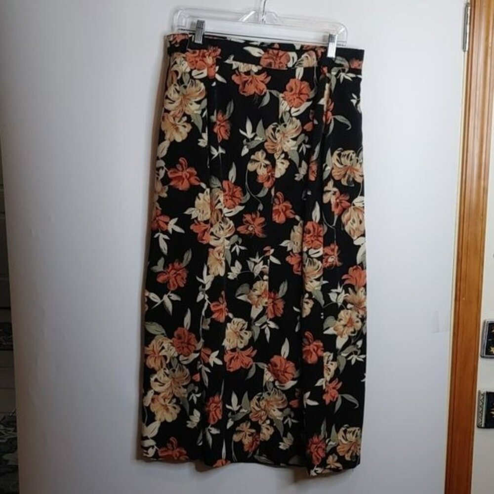 The Avenue Collection Wrap skirt size 30 PLUS SIZE